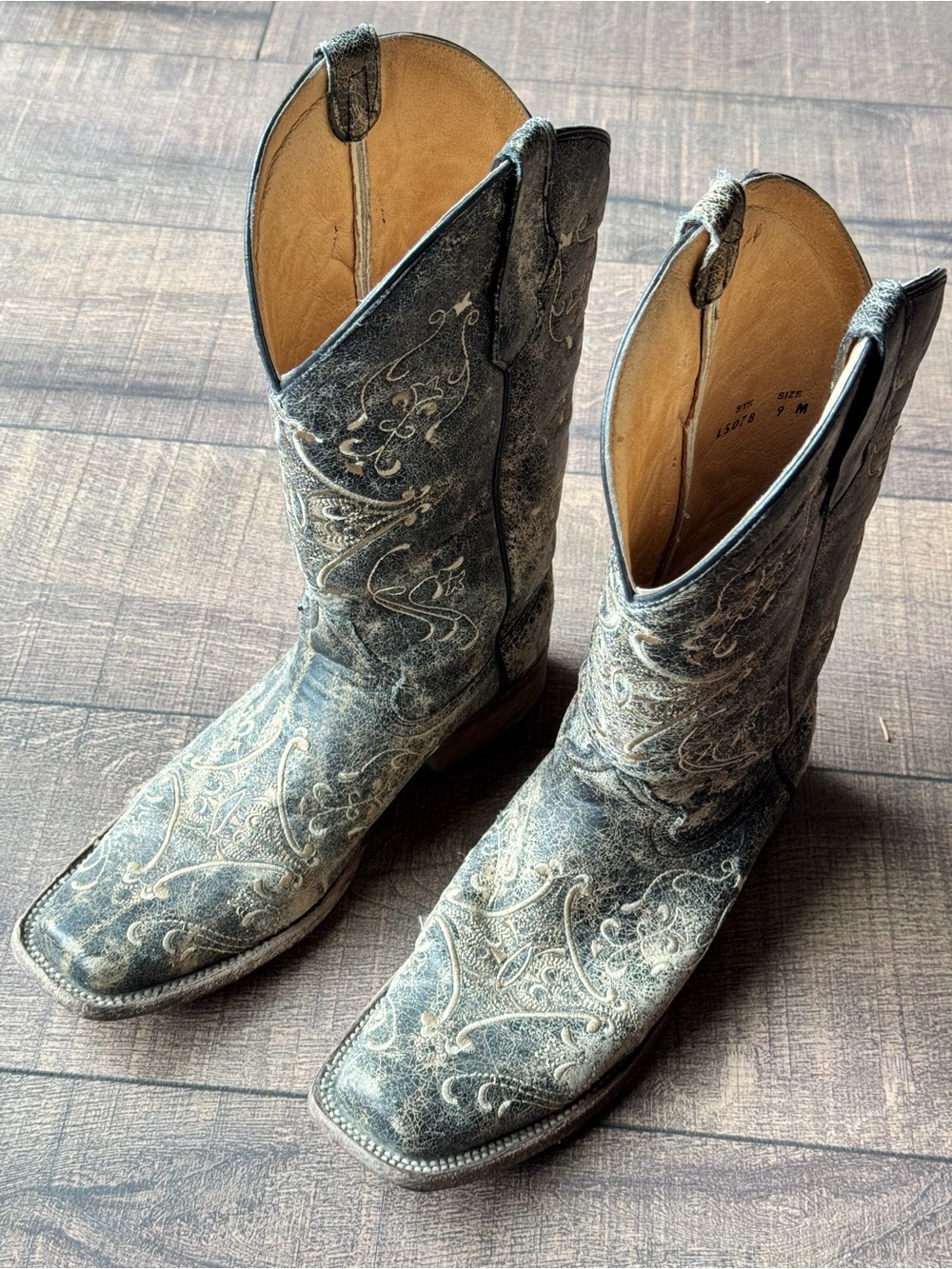 Circle G Embroidered Cowboy Boots